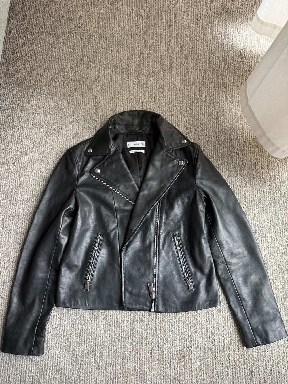 Women’s leather jacket